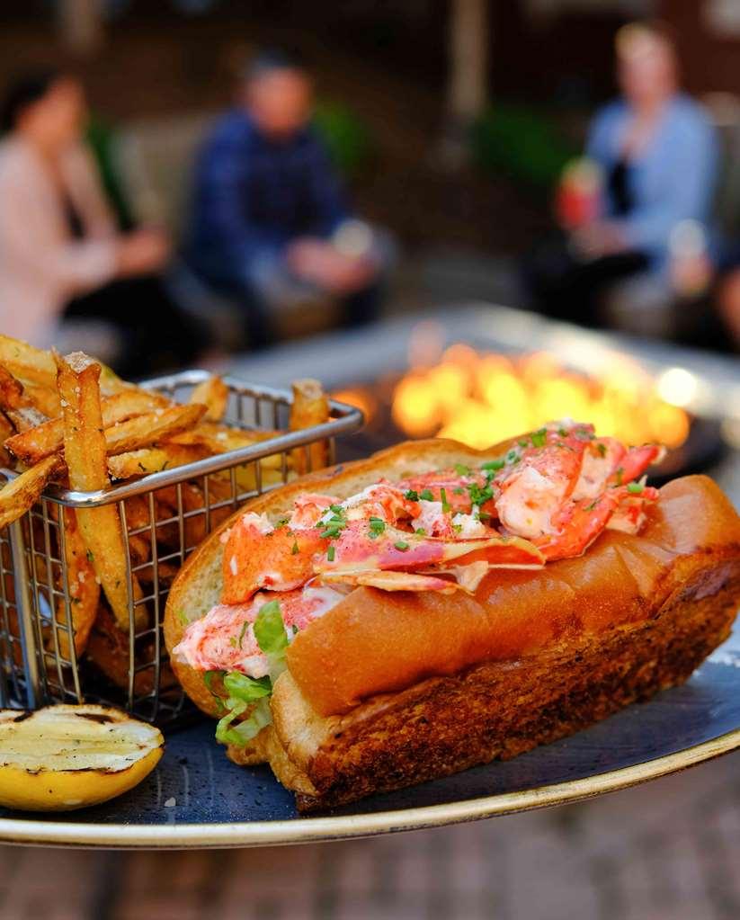 Portland Harbor Hotel Restaurant photo